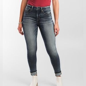 Buckle Black Fit No. 93 Mid Rise Skinny Jeans